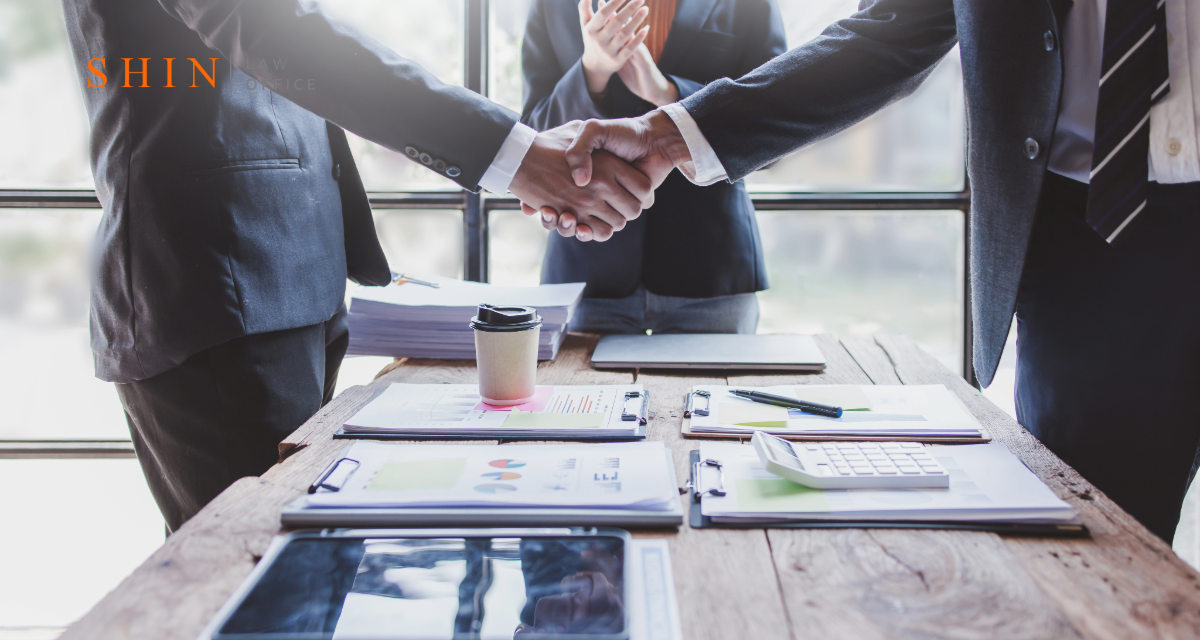 Thinking About a Merger or Acquisition in Loudoun County? Here’s Why You Need a Lawyer Who Knows the Terrain