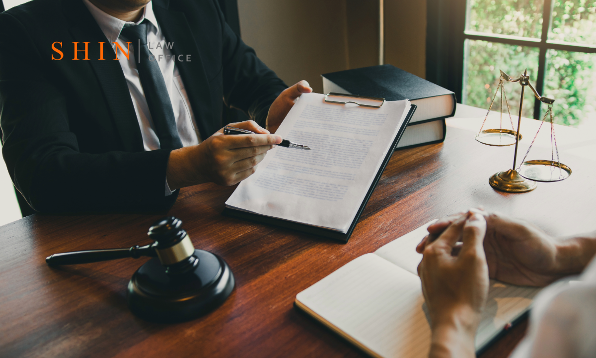 contract ambiguity Virginia, extrinsic evidence rule, Richmond contract interpretation, plain meaning contract, ambiguous terms litigation