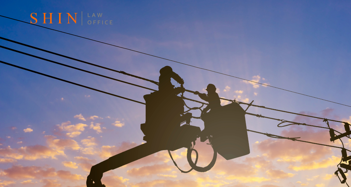 Personal Injuries Caused by Equipment That Swings, Extends, or Raises Into Overhead Power Lines